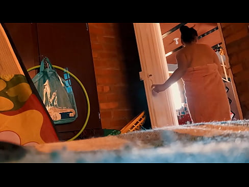 ❤️ Min farbror följer mig in i duschen och knullar mig medan jag duschar. ❤❌ Rysk porr at us ❌❤