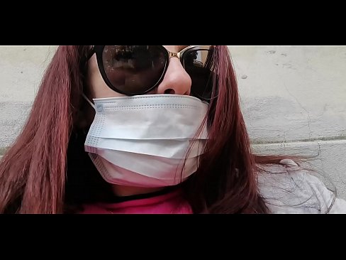 ❤️ Nicoletta hämnas på sin granne och kissar i hans garage (Special Covid19 Italian Quarantine) ❤❌ Rysk porr at us ❌❤