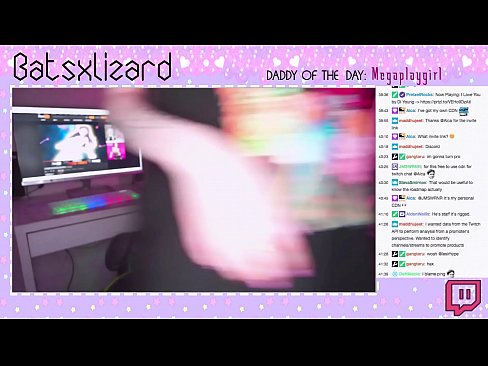 ❤️ GAMER GLÖMDE ATT STÄNGA AV STRÖMMEN OCH SPRUTAR LIVE I SÄNDNING ❤❌ Rysk porr at us ❌❤